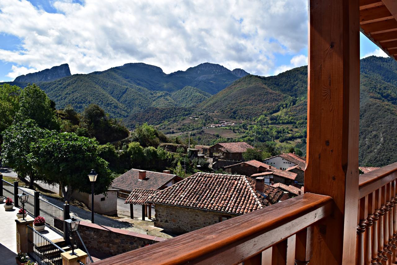 Posada Valle Del Oso Lerones エクステリア 写真